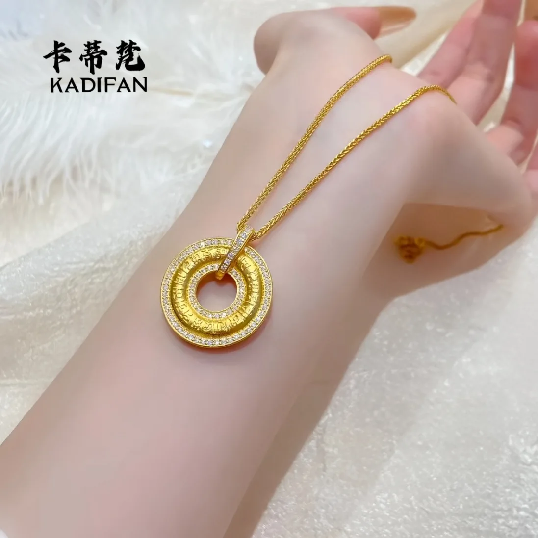 

Gold Shop 24K real gold ancient filigree inlaid peace buckle pendant new AU999 pure gold exquisite necklace
