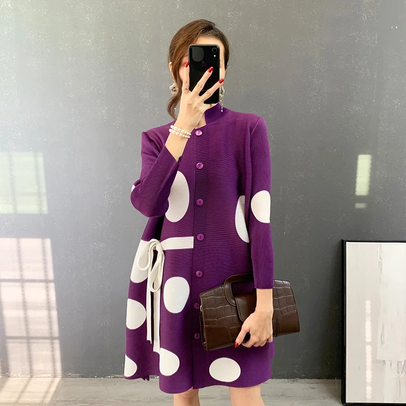 

Miyake Pleated Polka Dot Jacket 2025 Summer New Tie Button Standing Collar Cardigan Loose Large Size 7 Sleeve Dress