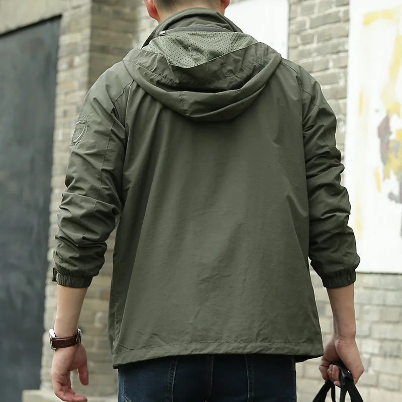 Men's Water-Resistant Hooded Outdoor Jacket, Lightweight Windbreaker with Zipper Pockets, Casual Functional Outerwear