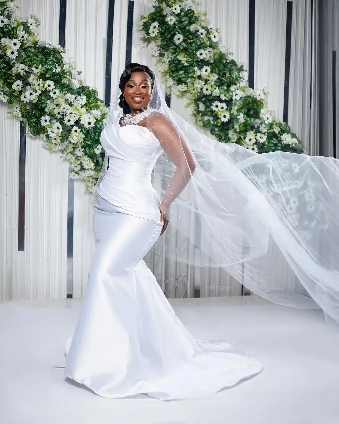 Vestido de casamento africano personalizado, vestidos de noiva plus size, sereia, cristais, pescoço, pérolas, vestidos de renda frisada, nigéria