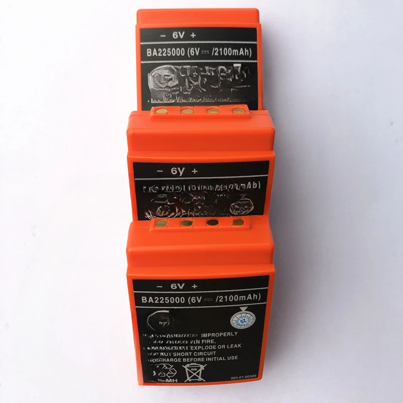 

Remote Control Battery BA225000 Charger Crane D-74564 Charger