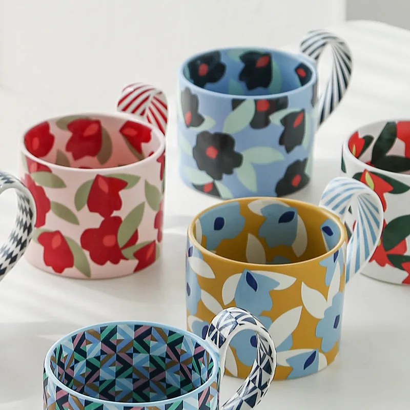 High Beauty Ceramic Cup Korean Ins Style Mug Creative Office Coffee Cups Breakfast Milk Mugs with Hand Gift Couple Water Cup