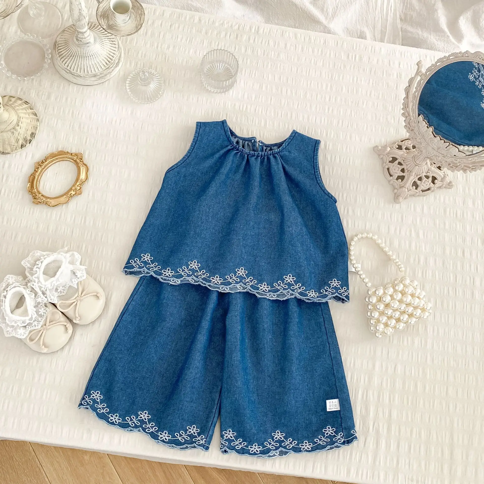 

2025 Summer New Girls Simple Embroidered Cowboy Set Stylish Girl Baby Sleeveless Loose Tank Tops Wide Leg Pants Two Piece Set