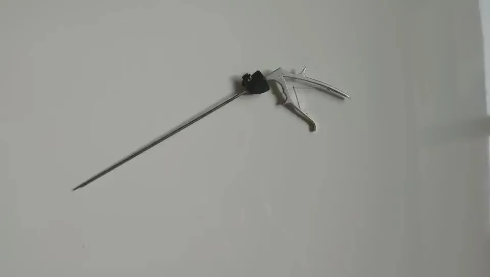

101.002 Laparoscopic surgical autoclavable high quality endoscopic single action titanium clip applicator