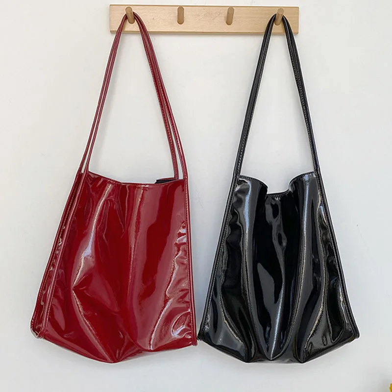 Vintage Style Shoulder Bags for Women Patent Leather Two-shoulder Bag High Capacity Handbag Purse Lady Fashion Underarm Bag