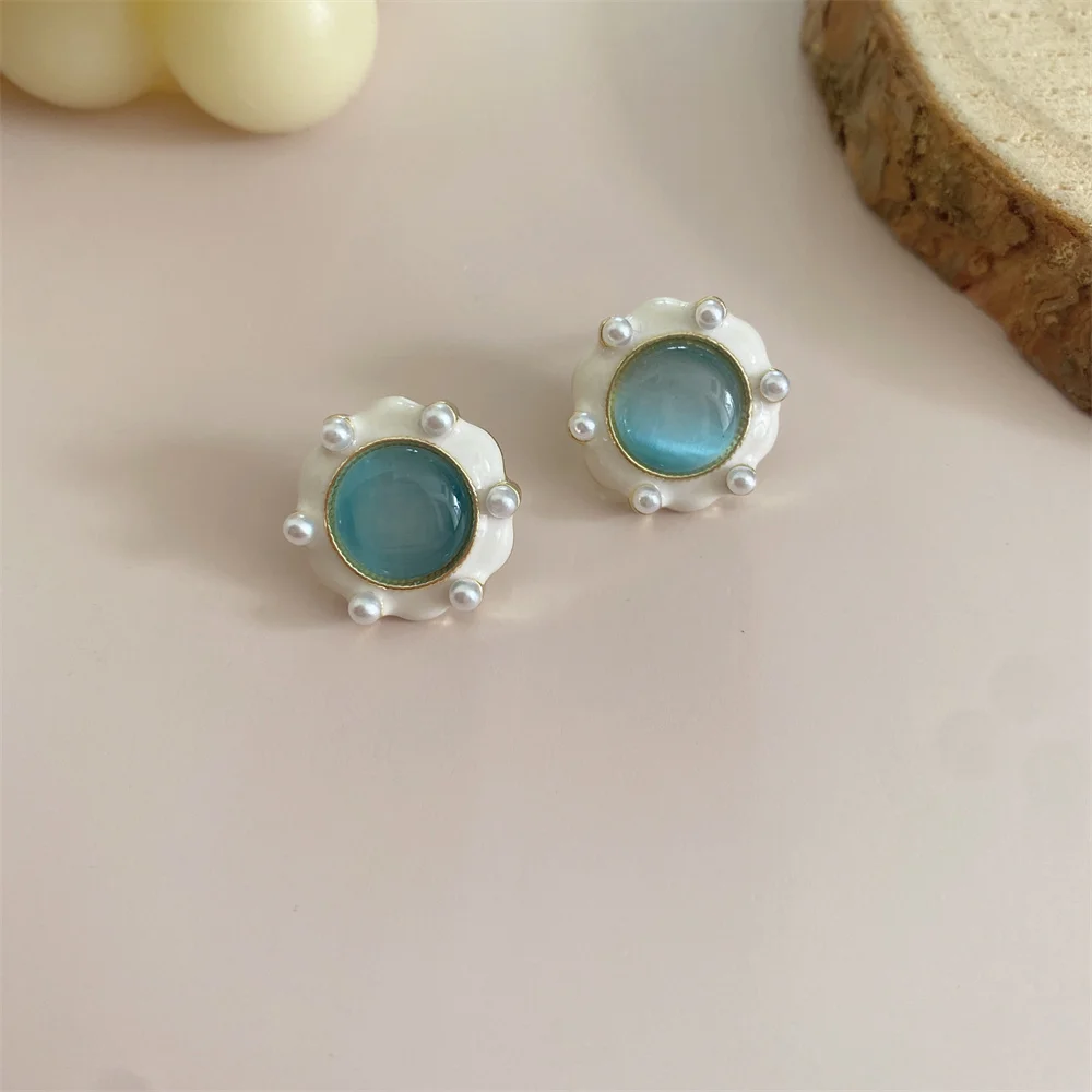 

Elegance Retro Circle Flower Green Opal Pearl Women's Earrings Fashion Luxury Metal Piercing Ear Stud Jewelry Accessories Gift