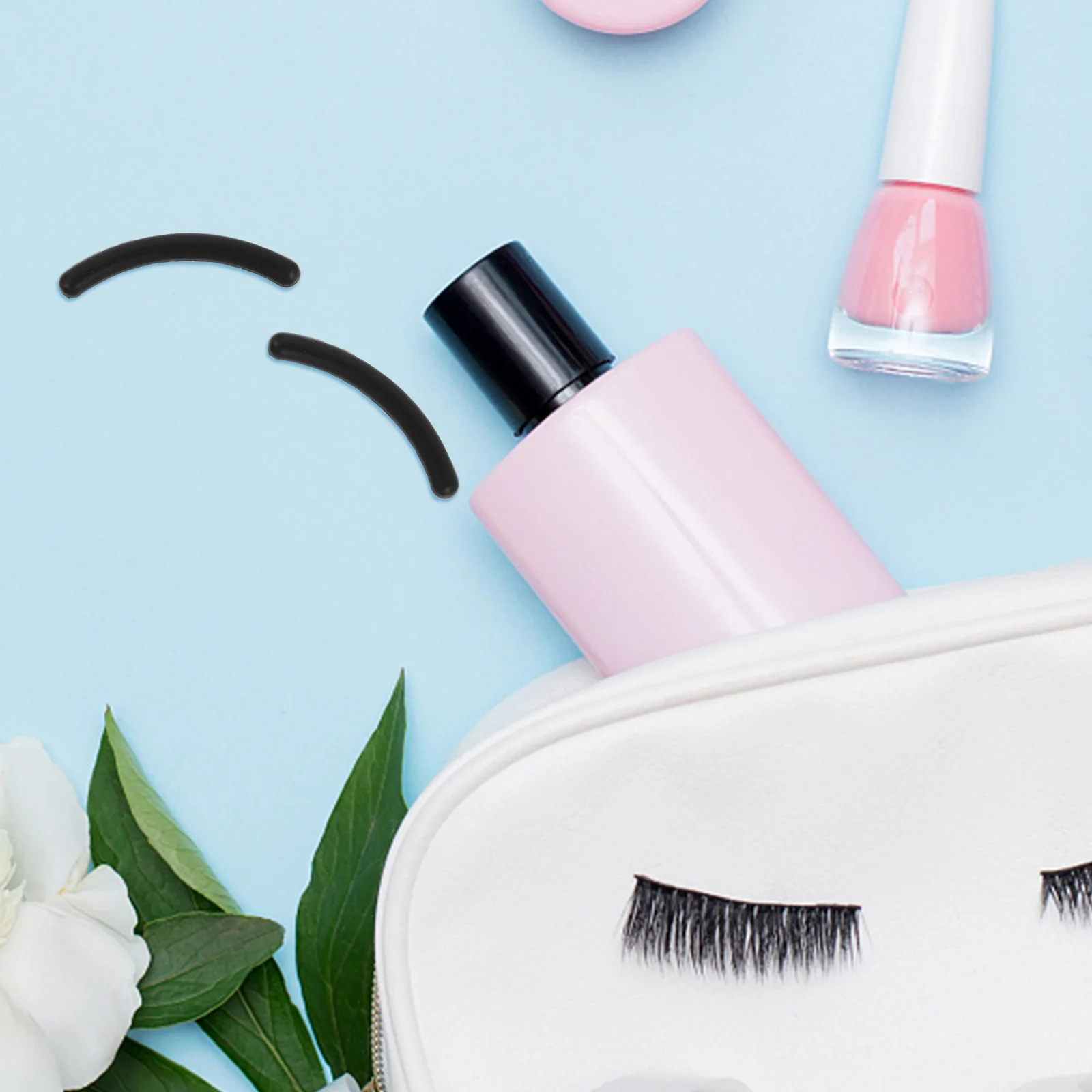 

1 Box Eyelash Curler Silicone Refills Black Replacement Pads for Safe Effective Curling Lash Curler Insert Comfortable Use Daily