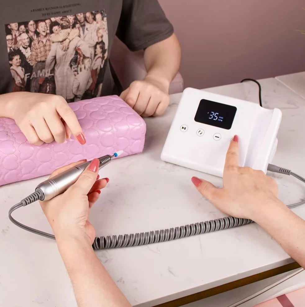 

Новая хит продаж, перезаряжаемая прочная машина для ногтей, портативная дрель для ногтей, 35000 об/мин, акриловая пилочка для ногтей, набор машин для лака