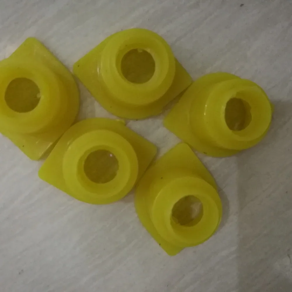 500/1000PCSBeekeeping Bee queen Cage Accessories Yellow Pedestal Guard Longwall Shield Queen Cage Cover Bee Tools 500 Pcs