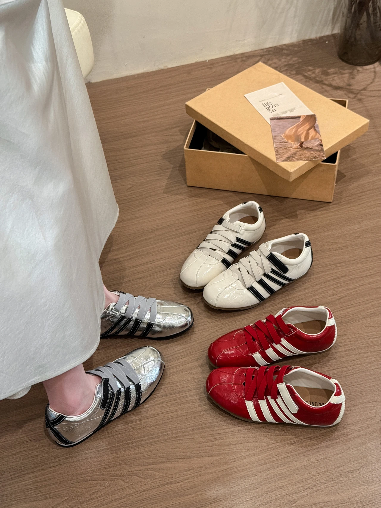 silver-ballet-sport-shoes-women's-2026-new-style-casual-dequn-shoes-breathable-low-top-rubber-outsole-cross-strap-fashionable