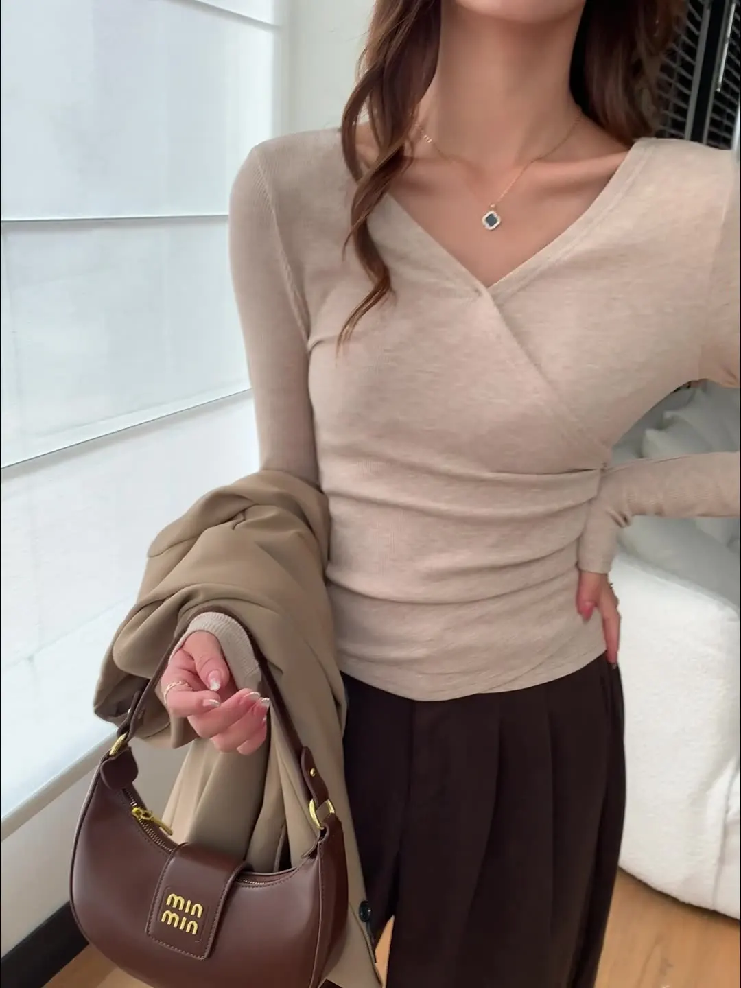 2025 Fashion Women's V Neck Long Sleeve Tops Ribbed Button Front Ruched Slim Fit Sexy Bodycon Thermal Shirt for Women