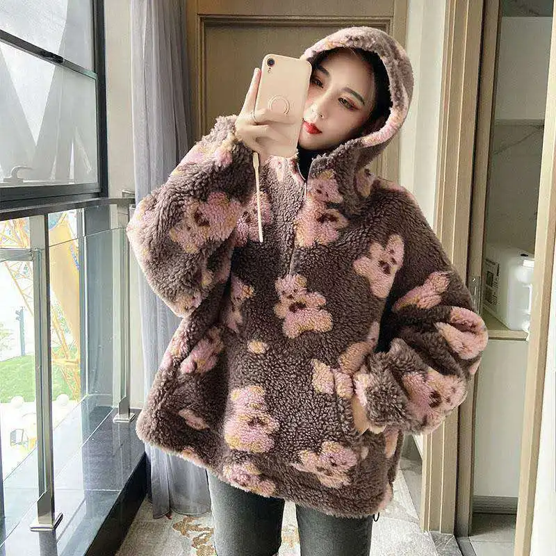 Autumn and Winter New Cute Japanese Small Fur Coat Women's Short Lamb Hair Particles Fur Sweater