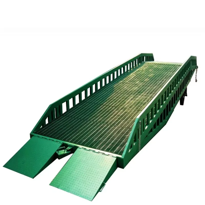 Mobile hydraulic boarding bridge, warehousing, logistics, container loading and unloading platform, forklift transportation