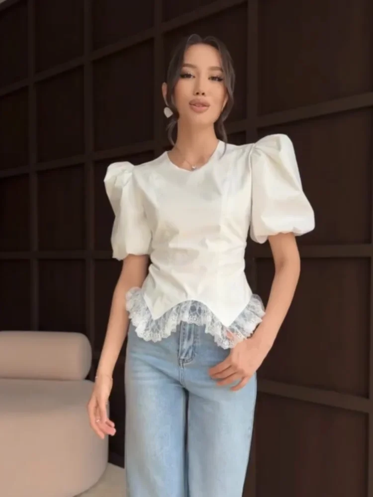 

Модная женская блузка с кружевными вставками и рукавами-фонариками, элегантная, с круглым вырезом, приталенная, с коротким рукавом, для повседневной носки, 2026