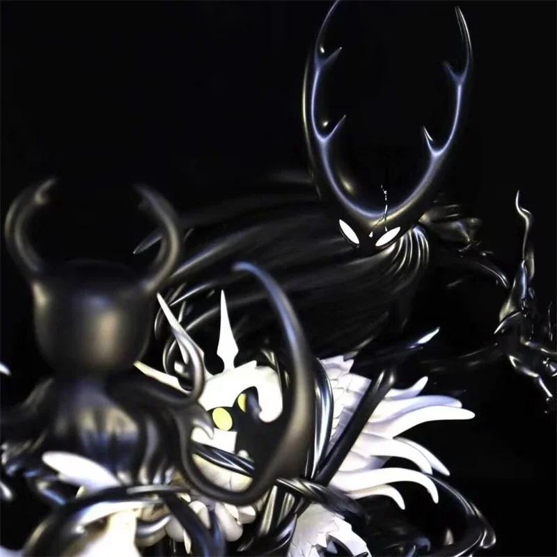 Hollow Knight Shadow Shell Boxed Figurine Collectible Statue For Gamer Collectors Decor Game Room Desk Centerpiece Halloween