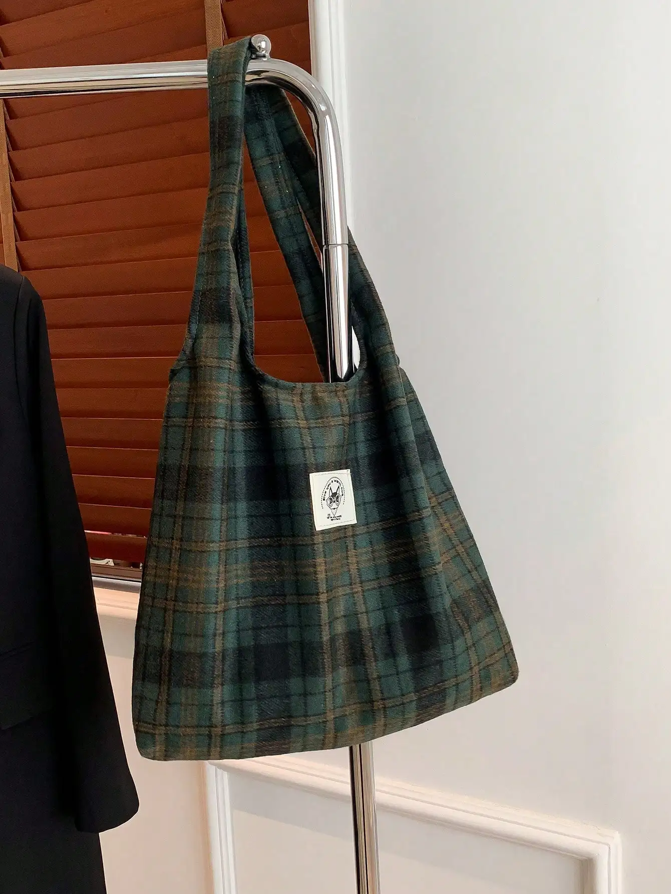 Lässige Retro-Karierte Tragetasche Große Kapazität Tragbare Tasche Weiche und Langlebige Canvas-Schultertasche Geeignet für Tägliches Pendeln – Detail 11