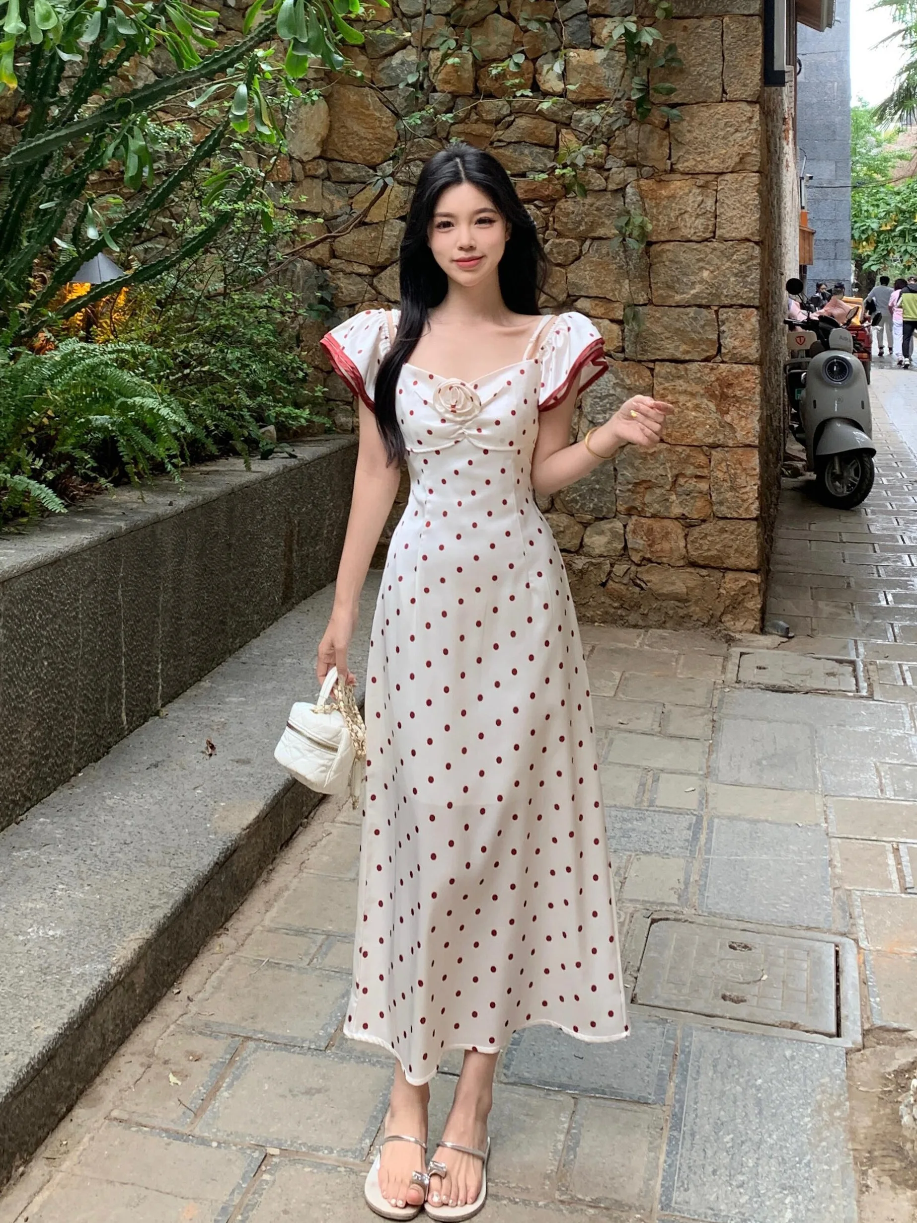 

Женская винтажная летняя юбка миди больших размеров с цветочным принтом в горошек, с поясом, корейский стиль, приталенная, короткий рукав