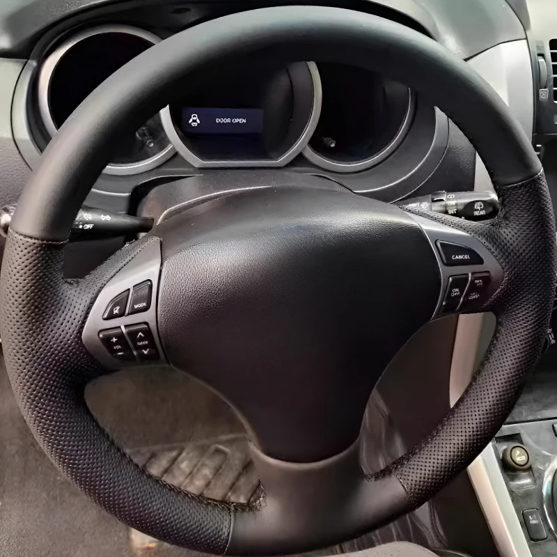 Für Suzuki Vitara Modelle 07-13 Handgenähter Lenkradbezug Leicht und Atmungsaktiv Vollständige Abdeckung Modifikationsdesign