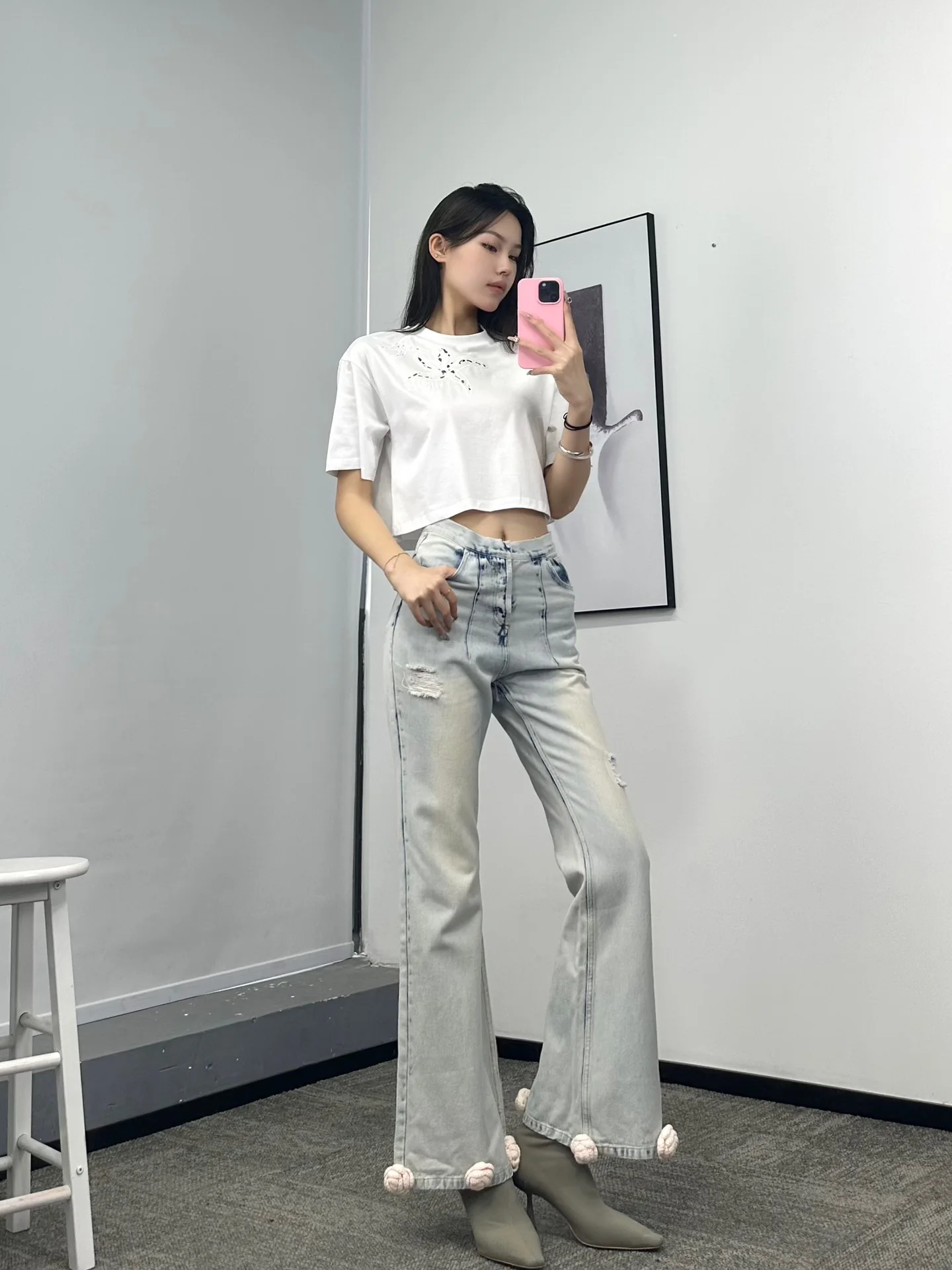 Three-dimensional flowers decorated high-waisted broken wide-legged pants Y2K retro washed and old ladies women's jeans 2024 new