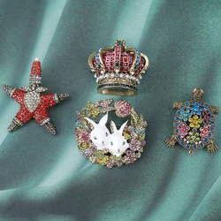 SHMIK Women Men Fashion Vintage Middle Start Santa Claus Brooches Luxury Rhinestone Crown Rabbit Badges Accessories Jewelry