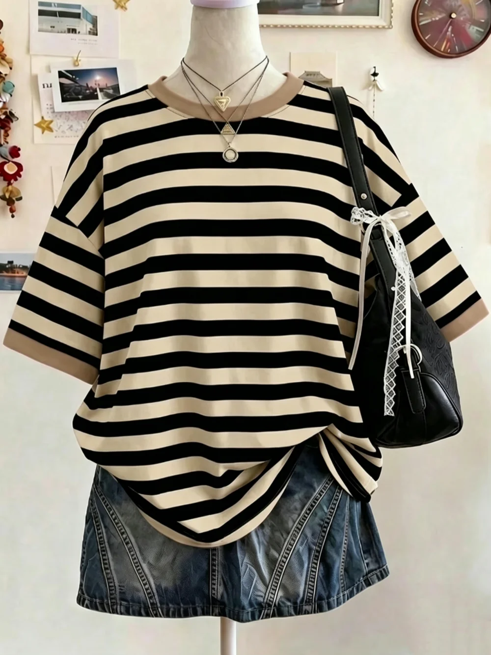 Bestseller # Damen-Oberteil mit Streifenmuster, kurzen Ärmeln, Kontrastfarben, Oversized-Schnitt, Beige, für den Sommer, lässig, für die Schule, modisch, elegant, im Y2K-Stil. – Detail 2