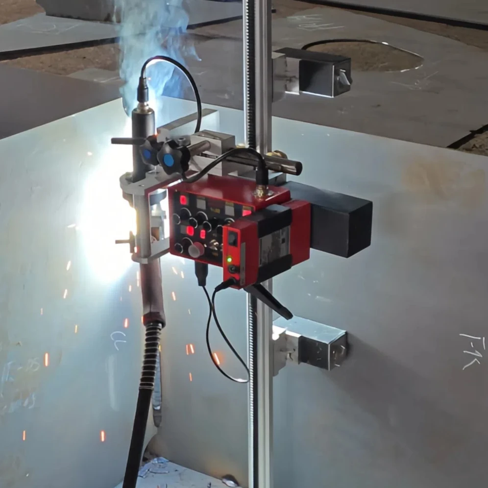 Highly Recommended Welding Machine Automatic  Robot Equipment Welding Trolley Tractor Carriage