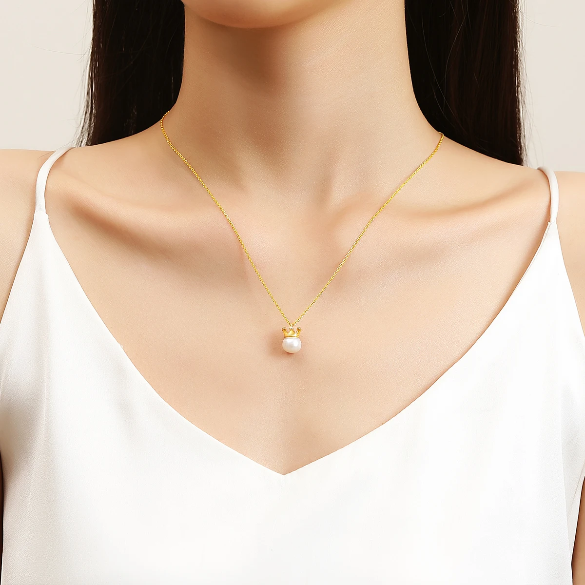 18K Gold Queen Pendant Natural Freshwater Pearl Crown Necklace Original Design for Women Anniversary Party Gift Fine Jewelry