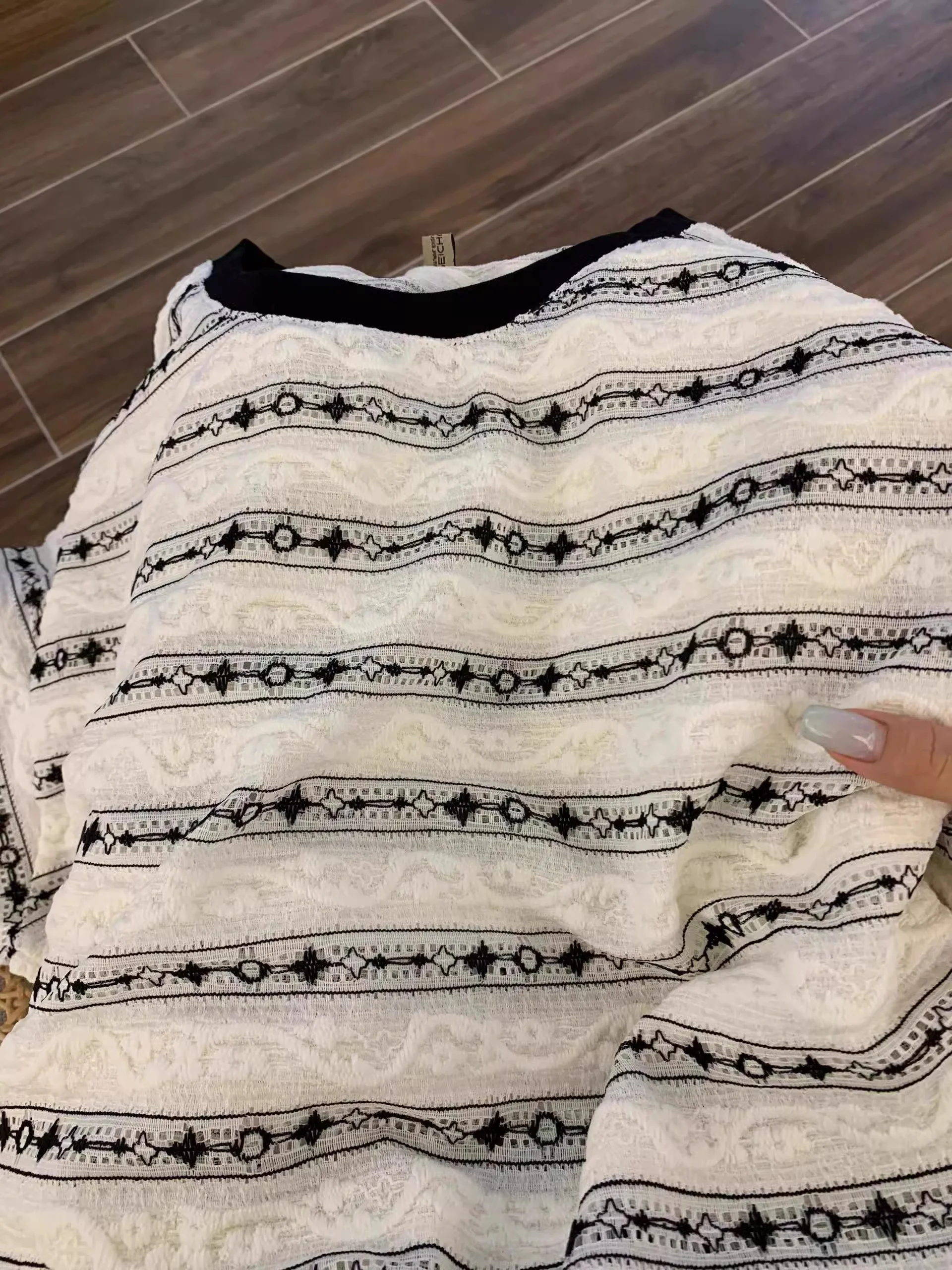 

Ретро-японская футболка с коротким рукавом для женщин, свободного кроя, с кружевной вышивкой, повседневный хлопковый топ с круглым вырезом