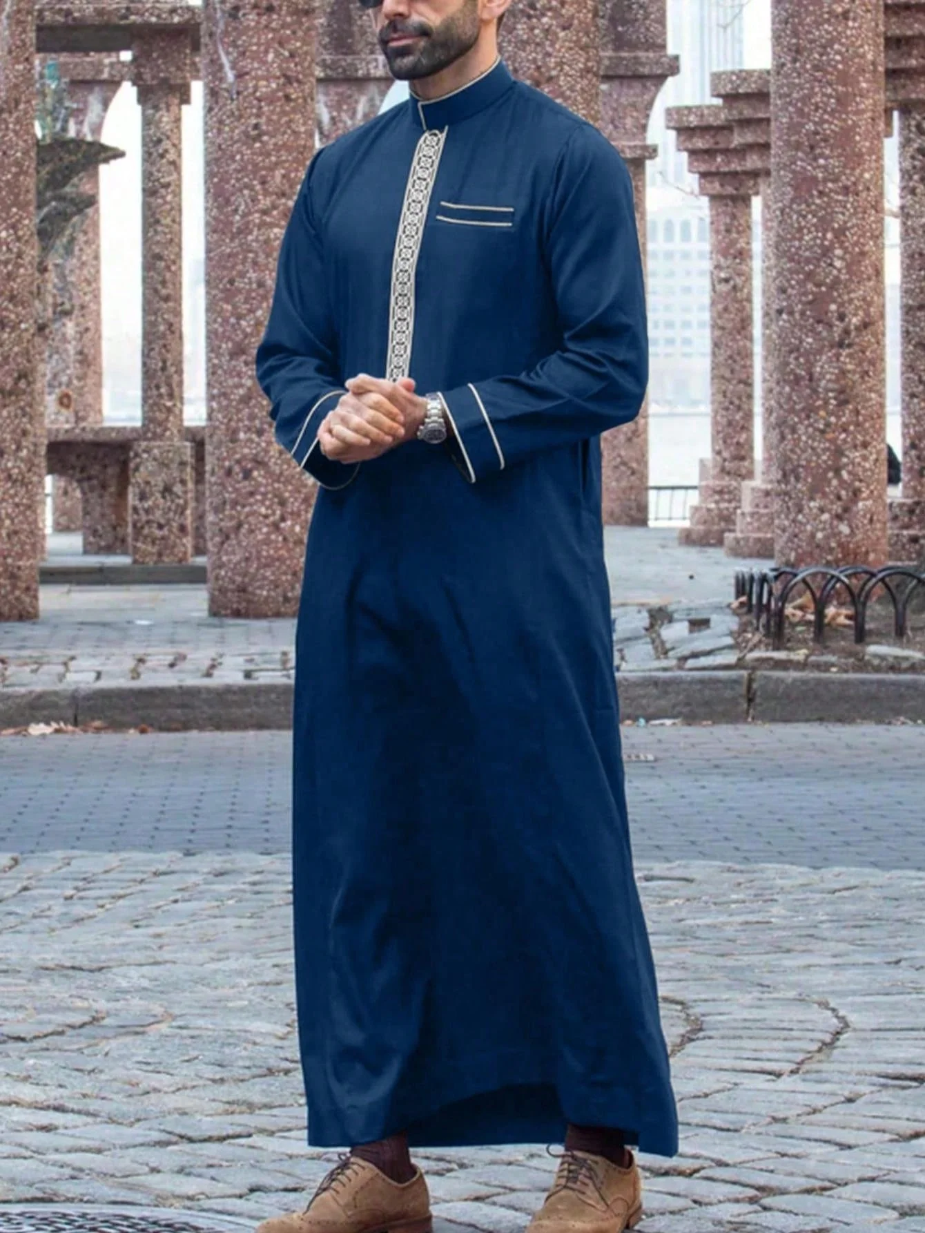 Long sleeve embroidered stand collar thobe, Muslim Arab men\'s robe