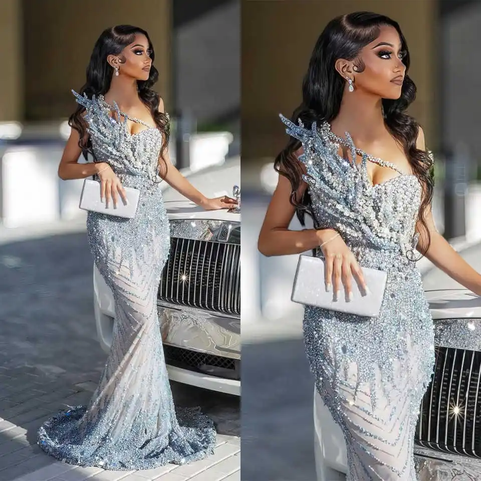 

Sparkly Mermaid Women Evening Dresses Strapless Sleeveless Prom Gowns Lace Appliques Beaded Sweep Train Dress Party Customized