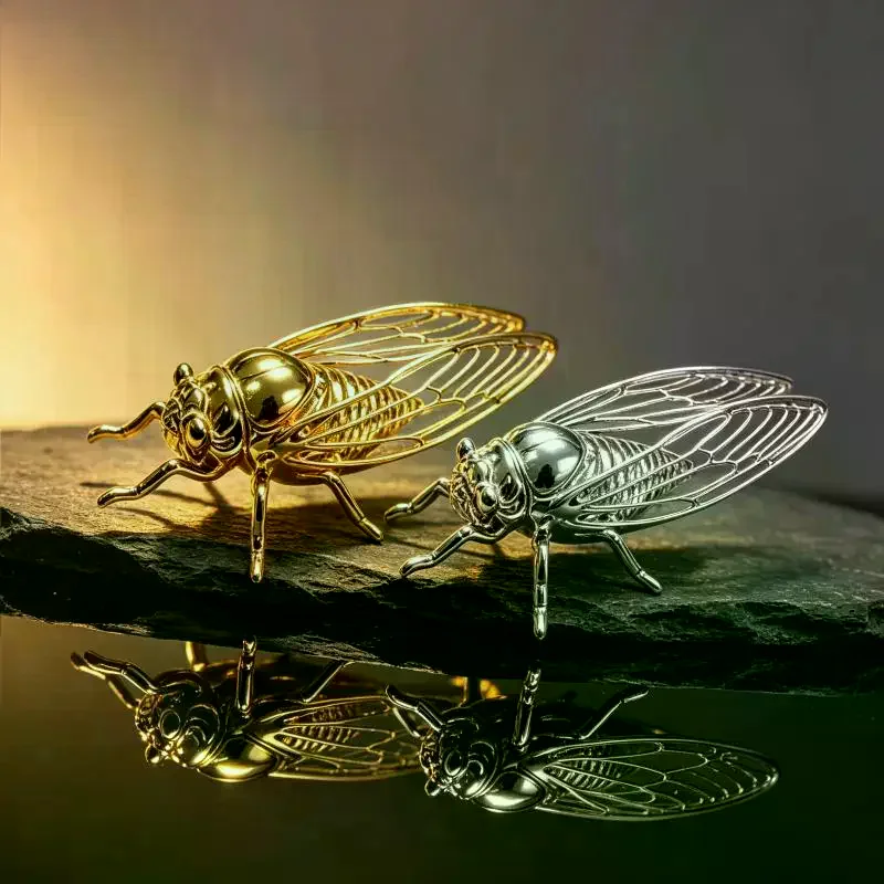 1Pcs Realistic Hollow Wings Cicada Sculpture Golden Finish Golden Cicada Figurine Vintage Style Insect Figurine