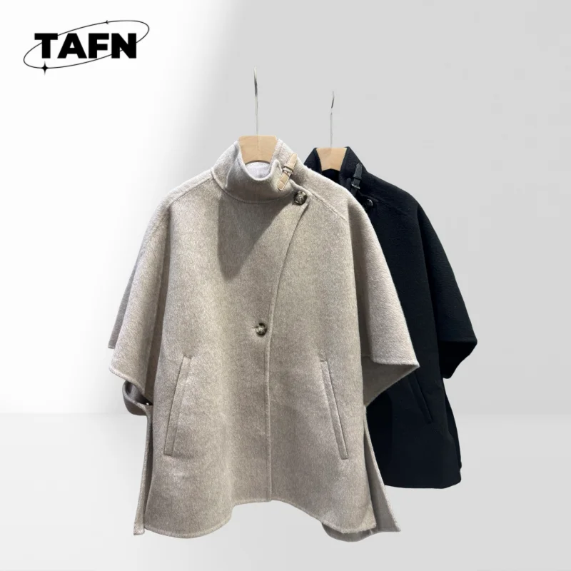 

Elegant 2025 Vintage Style Cashmere Cardigan, Warm and Comfortable for Casual Outings for Keeping Warm in Casual Settings AI1413