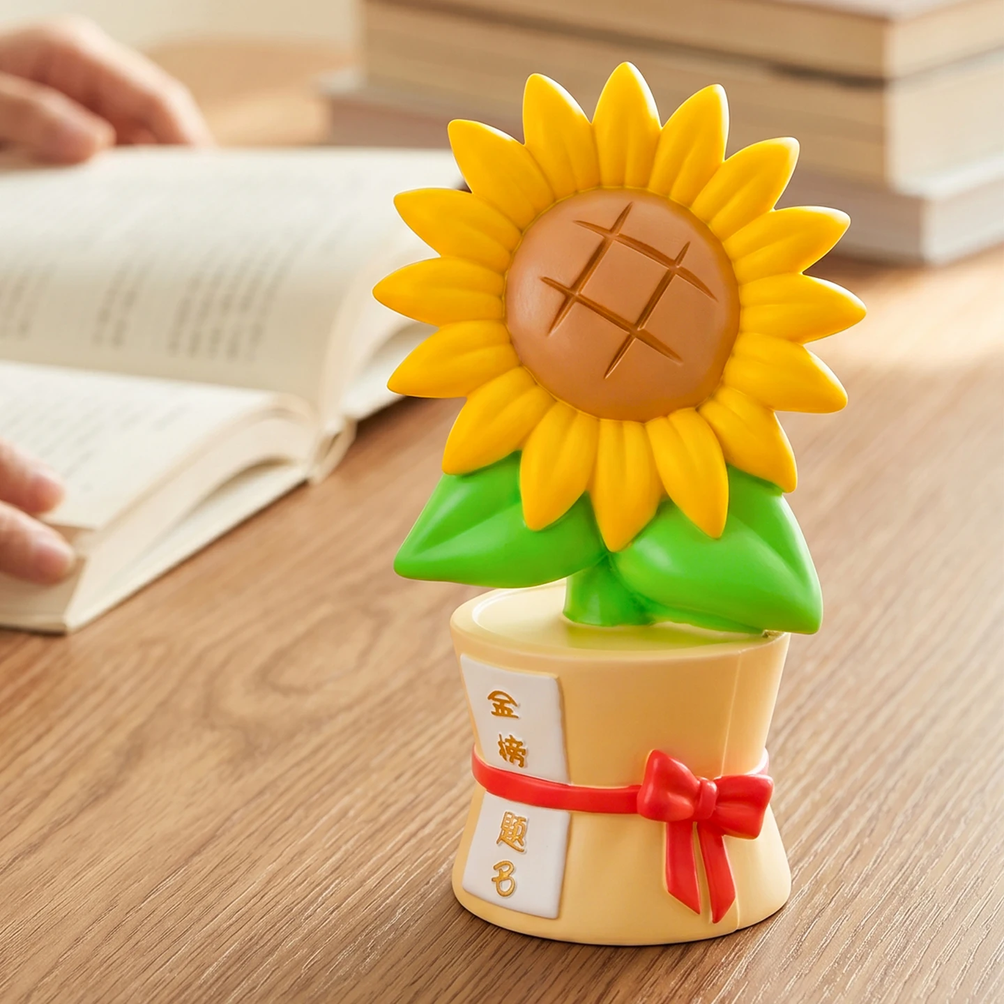 Cute Sunflower Resin Figurine Mini Potted Ornament Desktop Table Decoration Graduation Blessing Gift for Students Home Decor