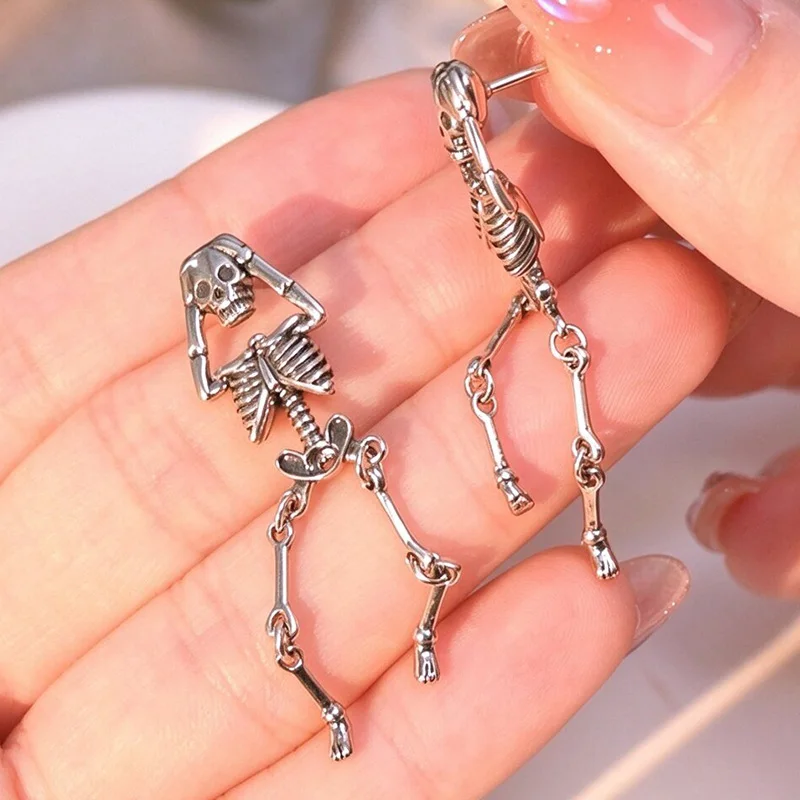925 Sterling Silver Skull Hugging Head Stud Earrings Gothic Punk Statement Earrings For Women Men Jewelry Gift Wholesale
