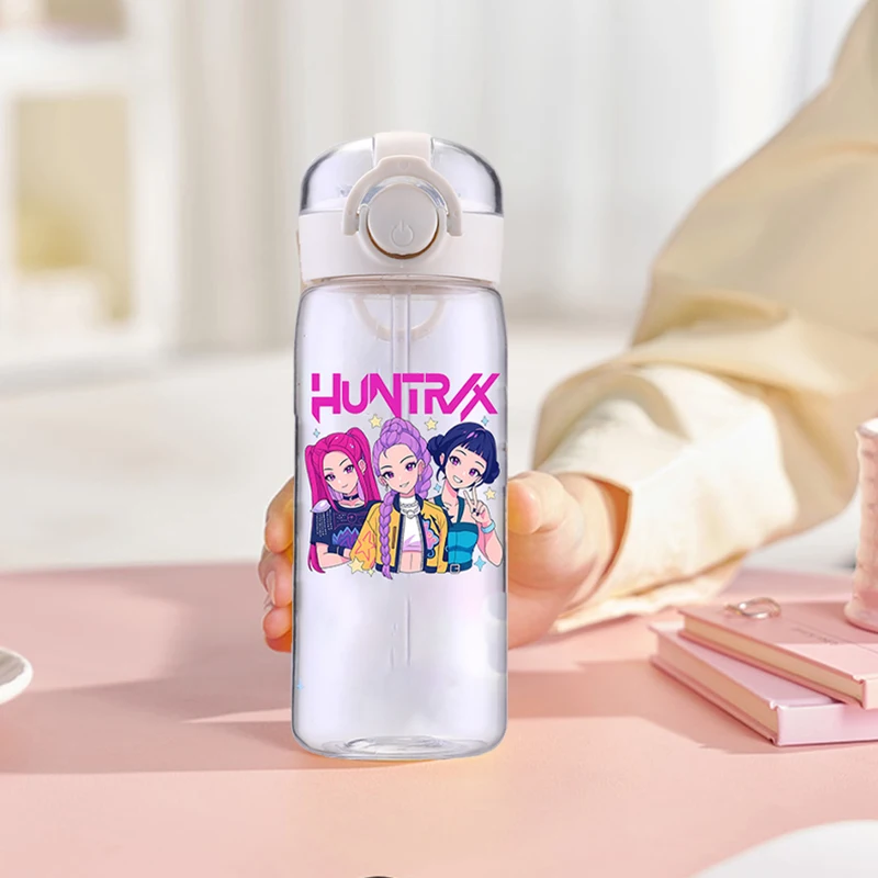 400ml Move K-Pop Demon Hunters Bottiglia d'acqua trasparente con cannuccia Simpatico cartone animato Bottone elastico portatile Bollitore Regali di compleanno