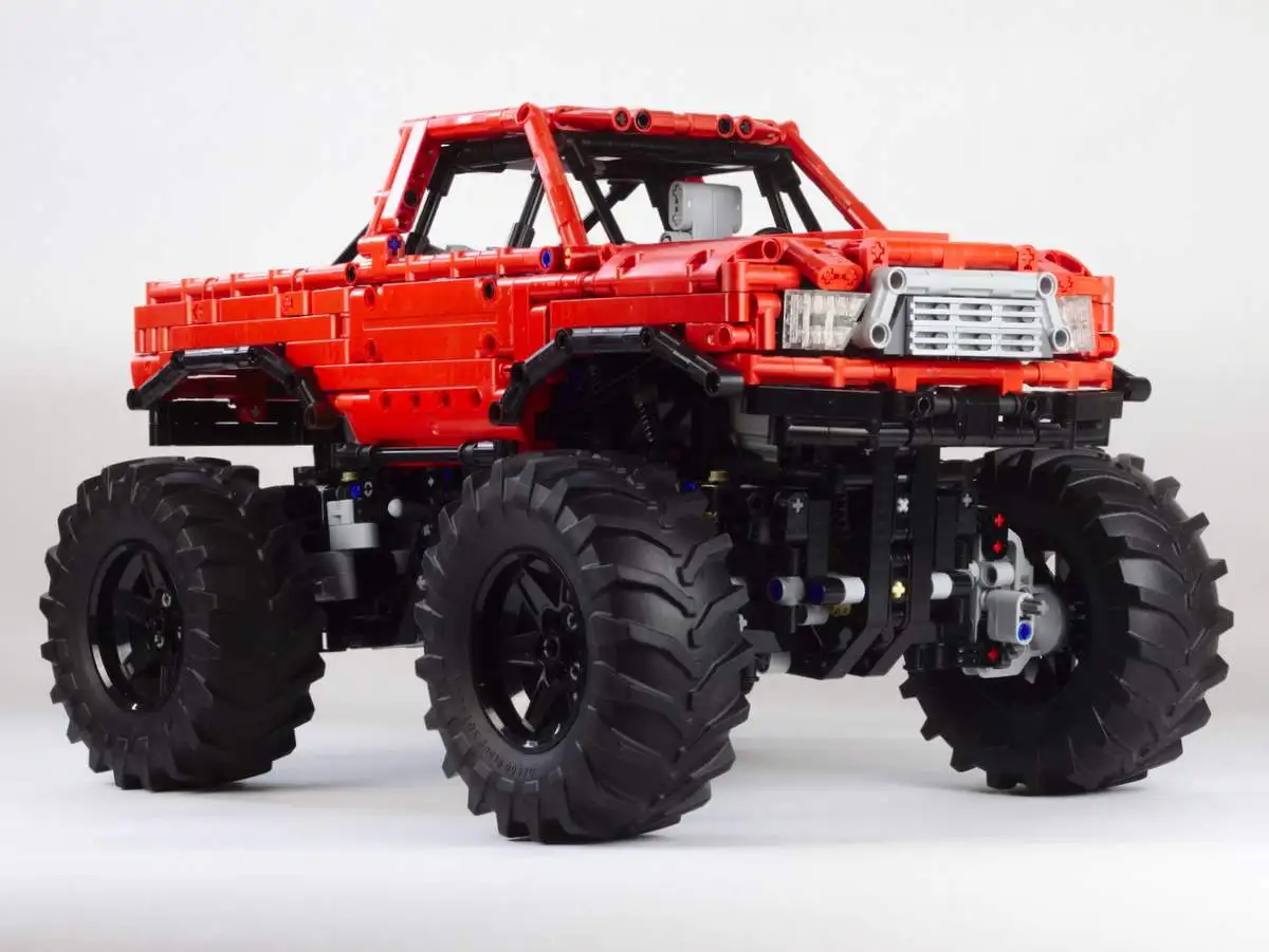 

Building Block Car Model 1668 Pcs Automated Monster Truck Offroad Vehicle With Differential Lock Classic Car Boys Christmas Gift