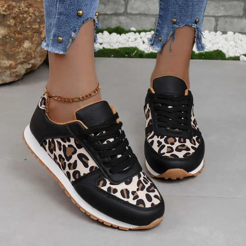 Vendita calda Sneaker da donna 2023 autunno inverno scarpe da donna Comfort Soft Sneakers Lace-up leopard Flats Outdoor scarpe da donna Zapatos