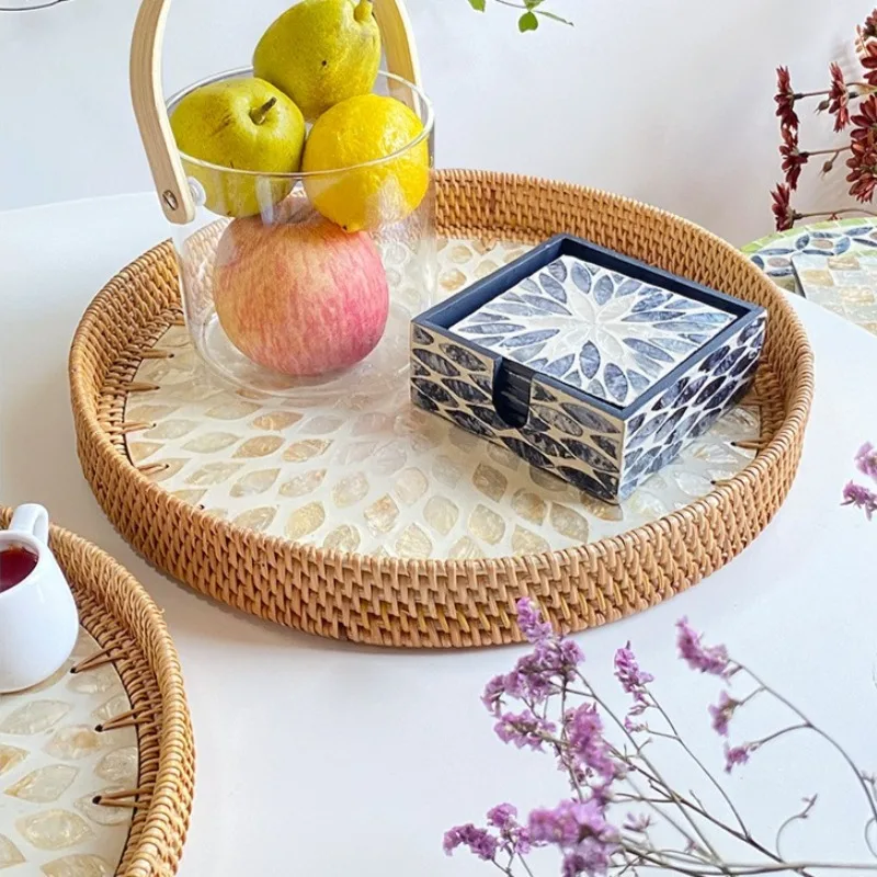 

Rattan Fruit Plate Handwoven Shell Fruits Plates Aesthetic Luxury Living Room Tray Elegant Modern Round Trays Table Decorations