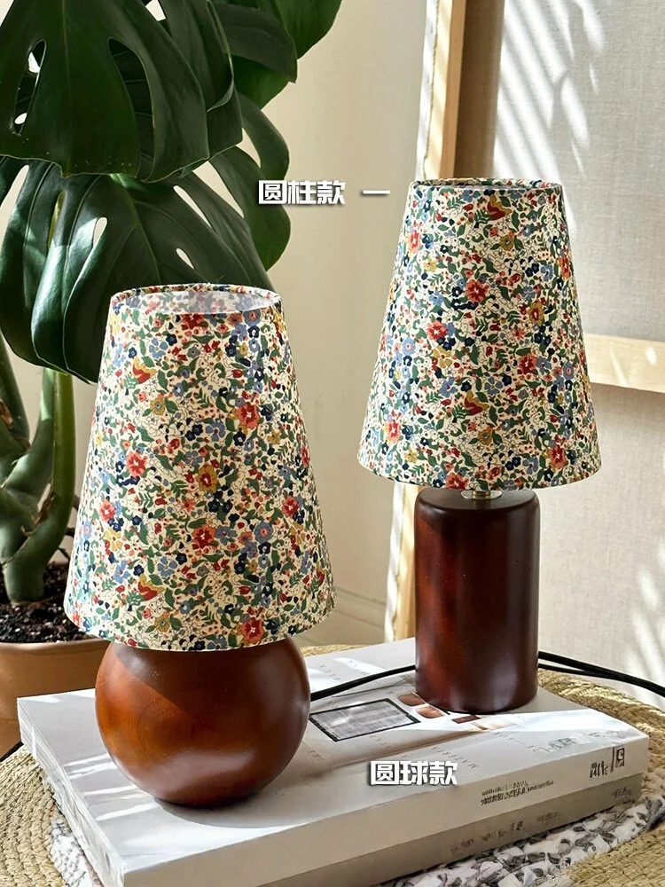 

Vintage Solid Wood Floral Led Table Lamp For Home Decoration Bedroom Next To The Living Room Bedside Dining Room Hotel Lighting