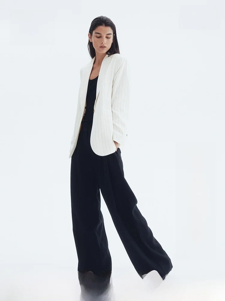 

Slim Fit V-Neck Single Button Suit Jacket for Women by H&M Long Sleeve Regular Length Collar Autumn Season Fashion Ladies