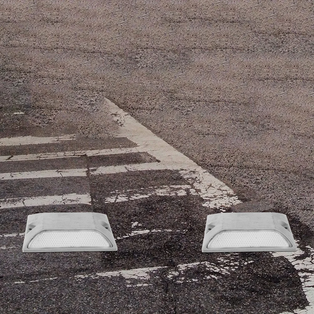 

4Pcs Road Studs Reflective Aluminum Lane Markers for Driveways Highways Sidewalks Crosswalk Garages Pavement Safety