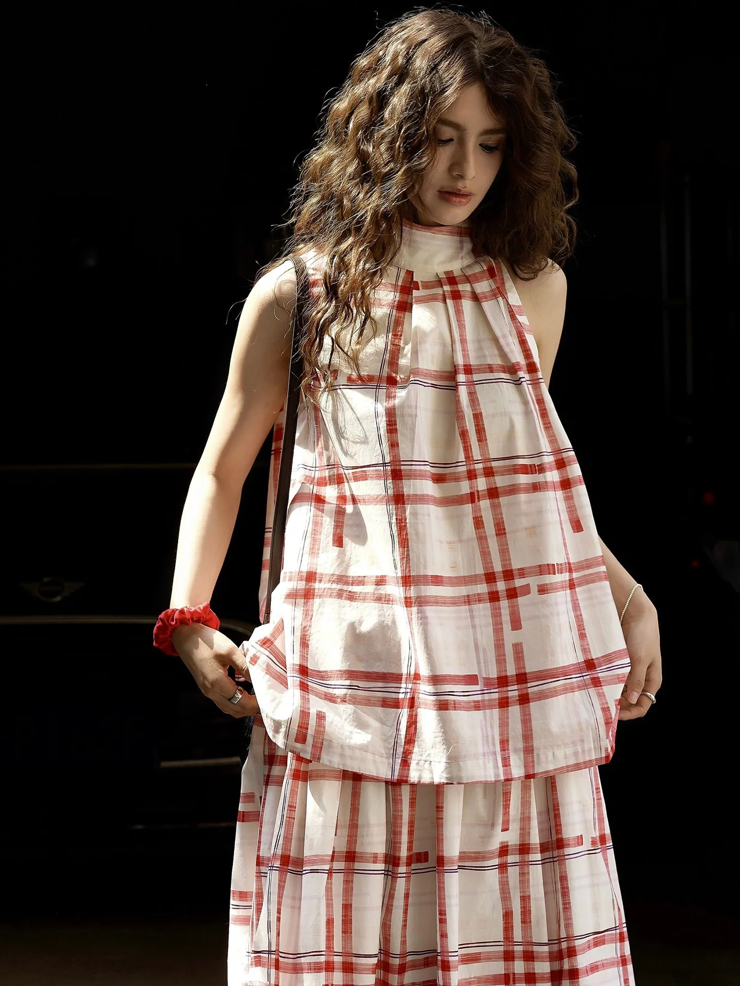 

Весенне-летний женский повседневный свободный жилет в клетку с высоким воротником