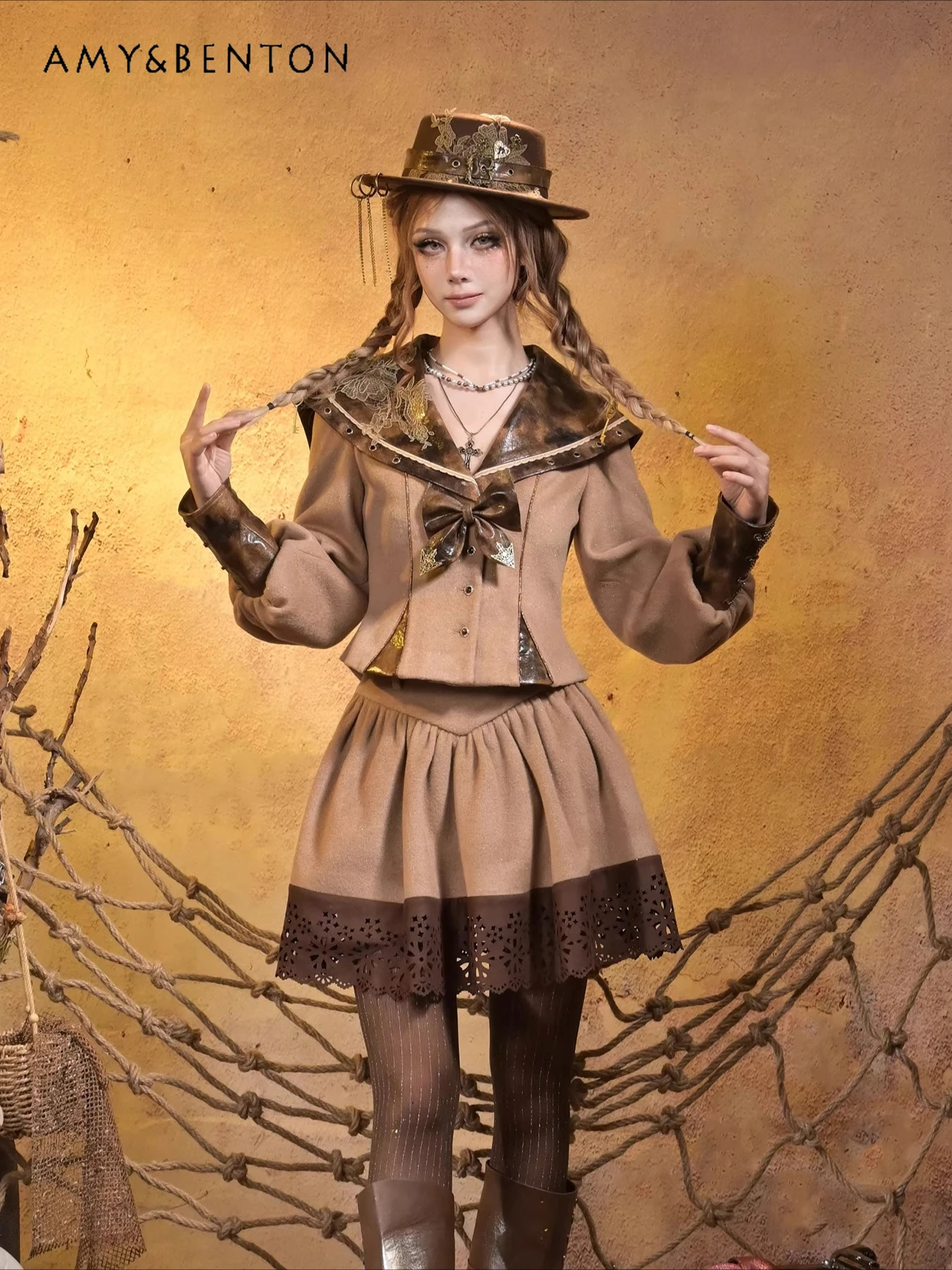 오리지널 디자인 레트로 고딕 빈티지 프린트 PU 네이비 칼라 긴팔 재킷 하이웨이스트 미니 스커트 펑크 스타일 Y2K 투피스 세트