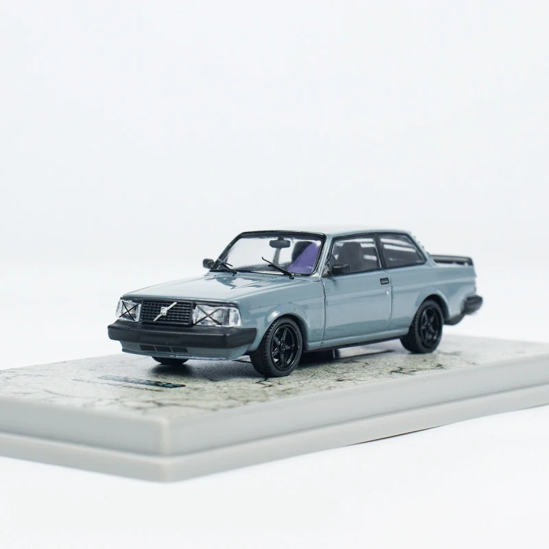 

Tarmac Work TW 1:64 242 Custom Grey Diecast Model Car