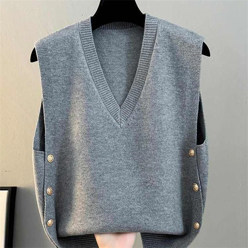 Sweater Vest Coat Women's V-neck 2026 New Spring Autumn Ladies Pullover Sleeveless Plus Size Joker Knitted Waistcoat Tops