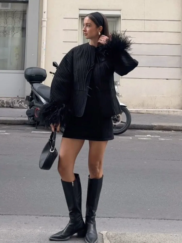 Manteau en coton à lacets pour femmes, veste matelassurera à manches longues, col rond, poignets en plumes épissés, streetwear chic, monochromatique, mode 2024