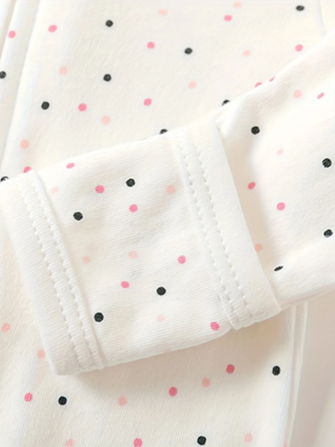 TtkaaBaby 100% Cotton Small Polka Dot Footed Long-Sleeve Side-Zip Baby Two-Piece Romper Set—Full-Moon Sleepwear