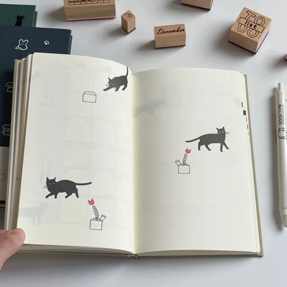 New Kitten/Puppy Illustration 2027 Schedule Book Hardcover Hard Shell Illustration Notebook To Do List 2027 Agenda Book Students