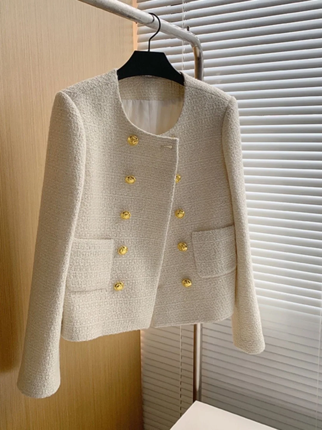 Fashionable Short Woolen Jacket Ladies Spring Autumn Winter New Arrival Luxury Style round Neck Double Button Ladies Coat
