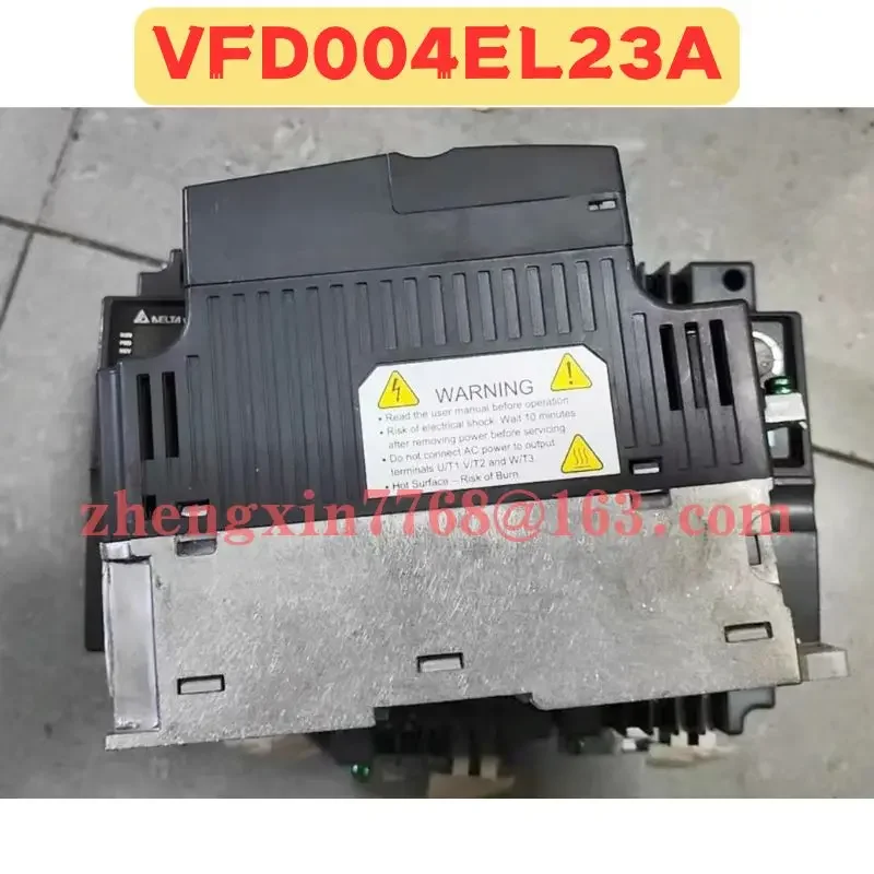Convertitore di frequenza usato VFD004EL23A Funzione normale Testato OK